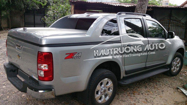 Nắp thùng xe bán tải Chevrolet Colorado